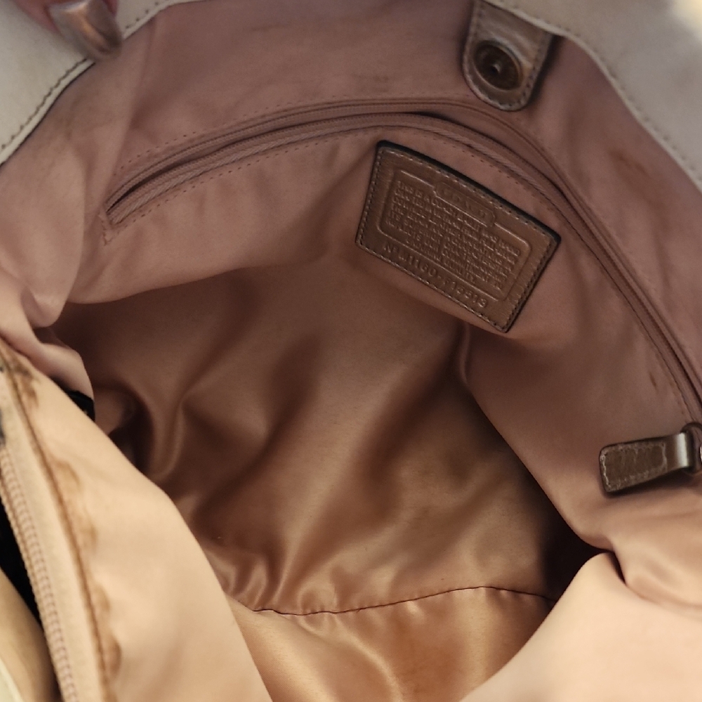 Coach Gray Shoulder Bag with Silver Hardware - Picture 11 of 16